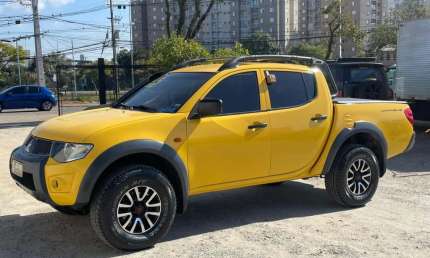 Mitsubishi l200 savana triton savana 3.2 cd tbi dies. mec.