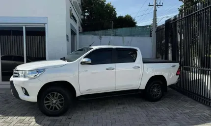 Toyota hilux cdlowm4fd 2017