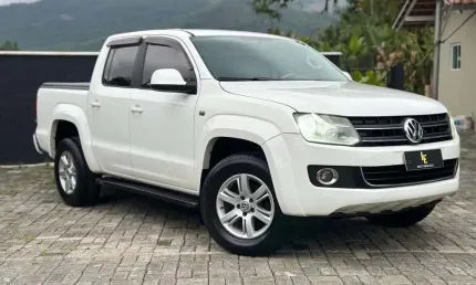 Volkswagen amarok trendline cd 2.0 tdi 4x4 dies aut  - branca - 2012/2013