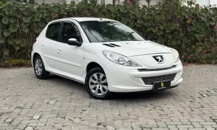 Peugeot 207 xr 1.4 flex 8v 5p  - branca - 2012/2012