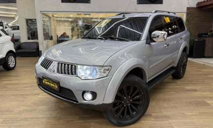 Mitsubishi pajero dakar 2012 3.5 hpe 7 lugares 4x4 v6 24v flex 4p automático