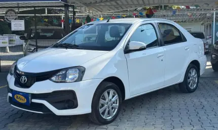 Toyota etios x plus sedan 1.5 flex 16v 4p aut.  - branca - 2019/2020