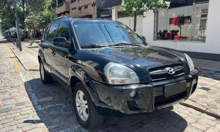 Hyundai tucson 2.0 gls automática e de procedência - toda revisada - pneus novos