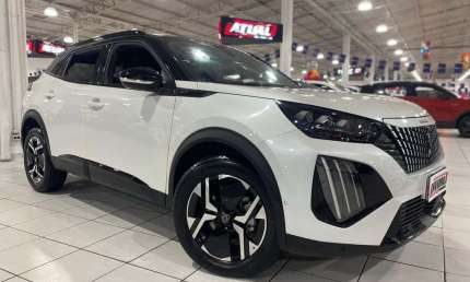 Peugeot 2008 gt t200 2025