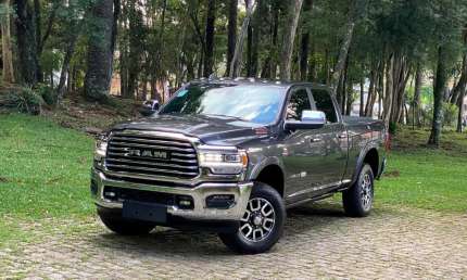 Ram 3500 laram. longhorn 6.7 tb cd 4x4 die.
