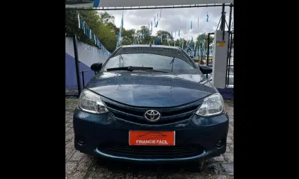 Toyota etios hb x 2016