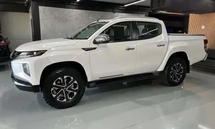 Mitsubishi l200 triton sport hpe-s 2023