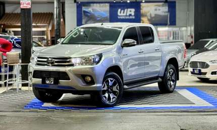 Toyota hilux cd srv 2017