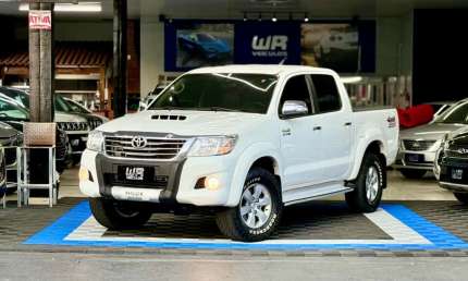 Toyota hilux cd 4x4 srv 2013