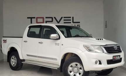 Toyota hilux cd sr d4-d 4x4 3.0  tdi dies.