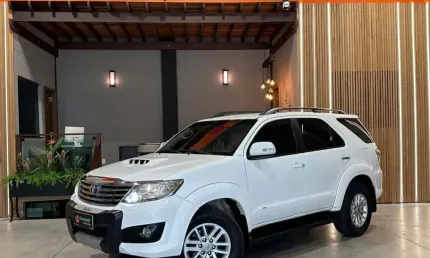 Toyota hilux sw4 3.0 srv 4x4 16v turbo intercooler diesel 4p automático