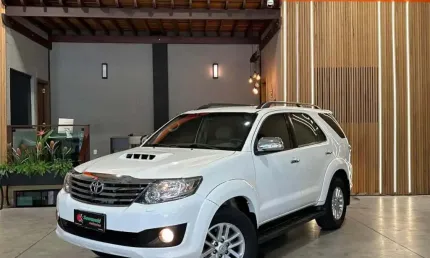 Toyota hilux sw4 3.0 srv 4x4 16v turbo intercooler diesel 4p automático