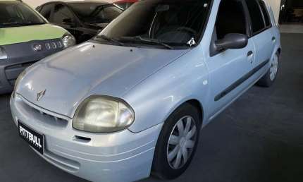 Renault clio 1.0 rl 2002