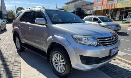Toyota hilux sw4 4x2sr 2013