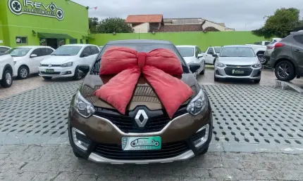 Captur intense tecnho pack  2.0 automatica unico dono baixa km 