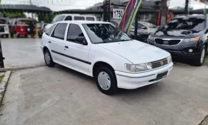 Volkswagen pointer gli 1.8 4p 1996