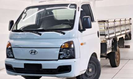 Hyundai hr 2014 2.5 longo sem caçamba 4x2 16v 130cv turbo intercooler diesel 2p manual