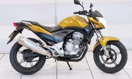 Honda cb 300r 2011
