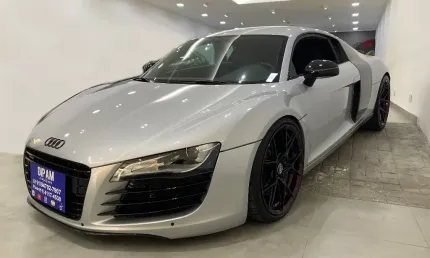 Audi r8 2008 v8 prata