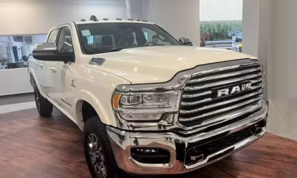 Dodge ram longhorn 3500 dupla 6.7 turbo dies at6 4x4 0km2024