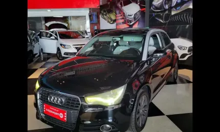 Audi a1 1.4 tfsi attraction 16v - 2011/2011