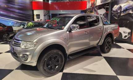 ﻿l200 triton hpe 3.2 turbo diesel 2014 – potência, robustez e conforto para qualquer desafio!