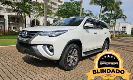 Toyota hilux sw4 2017 2.8 srx 4x4 7 lugares 16v turbo intercooler diesel 4p automático