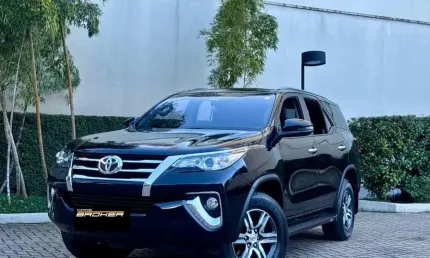 Toyota hilux sw4 2019 2.7 srv 7 lugares 4x2 16v flex 4p automático
