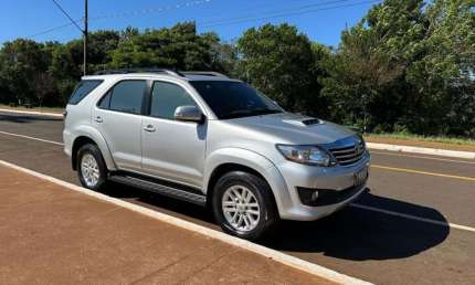 Toyota hilux sw4 srv 4x4 2013