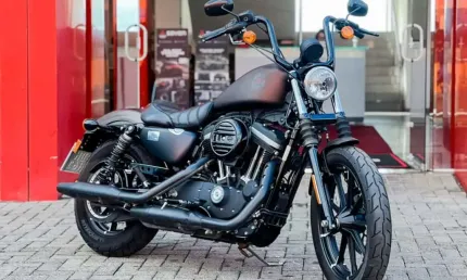 Harley davidson sportster xl883n
