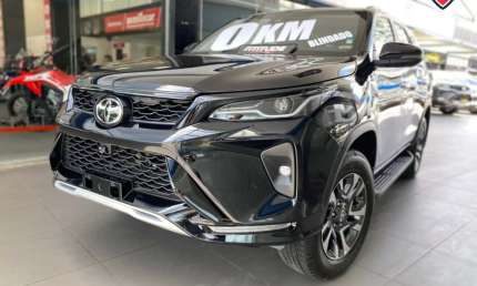 Toyota hilux sw4 2025 2.8 d-4d turbo diesel srx platinum 7l 4x4 automático