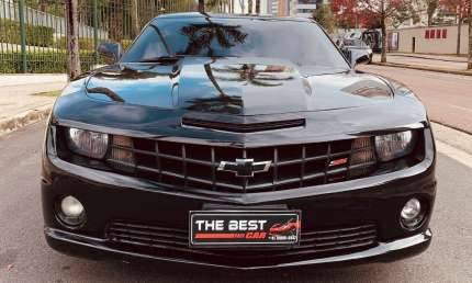 Camaro com baixo km  muita qualidade 