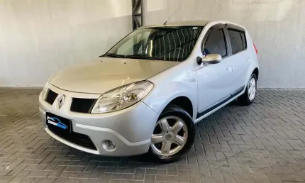 Renault sandero pri 16 2009