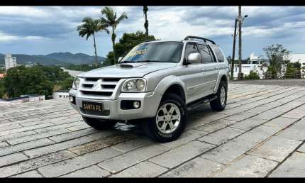Mitsubishi pajero mc/ flex - prata - 2010/2010