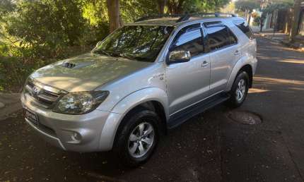  toyota hilux sw4 srv 3.0 turbo diesel 4x4 