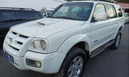 Mitsubishi pajero sport hpe 2010