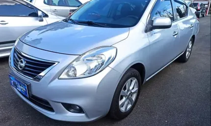 Nissan nissan versa 16sl flex 2013