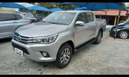 Toyota hilux 2.8 srx 4x4 cd 16v diesel 4p automático