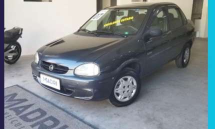Corsa classic  life sedan 1.0 muito novo!!