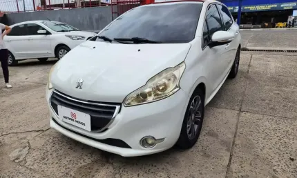 Peugeot 208 griffe a 2014