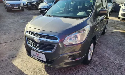 Chevrolet spin 1.8l mt lt 2013