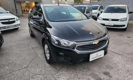 Manual, chave reserva e histórico de manutenção disponíveis