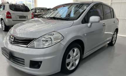 Nissan tiida 18sl flex 2012