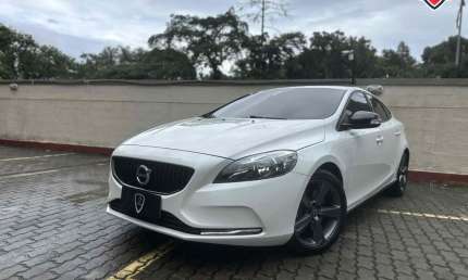 Volvo v40 2018 2.0 t4 kinetic gasolina 4p automático