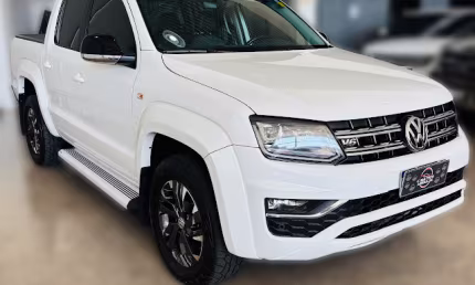 Amarok v6 3.0 highline - pneus novos - aro 18" - revisada - apenas 80mil km