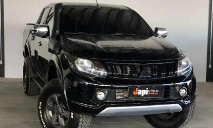 Mitsubishi l200 triton sport hpe 2.4 