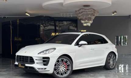 Porsche macan turbo 2015