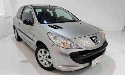 Peugeot 207 2010 1.4 x-line 8v flex 2p manual