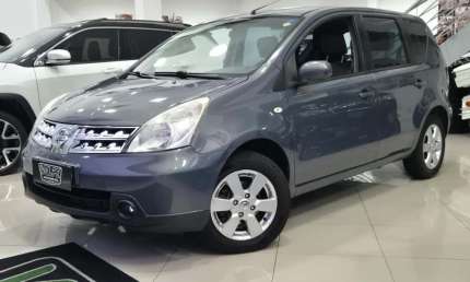 Nissan livina sl aut. 1.8 16v 2010