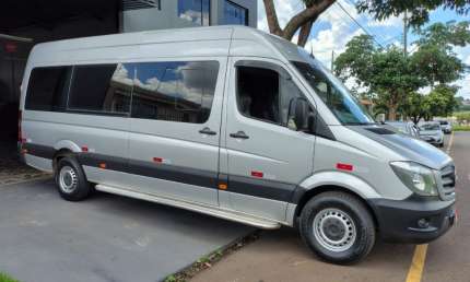 Mercedes sprinter 415 executiva 09 lugares – carteira b - 2019 raridade!!